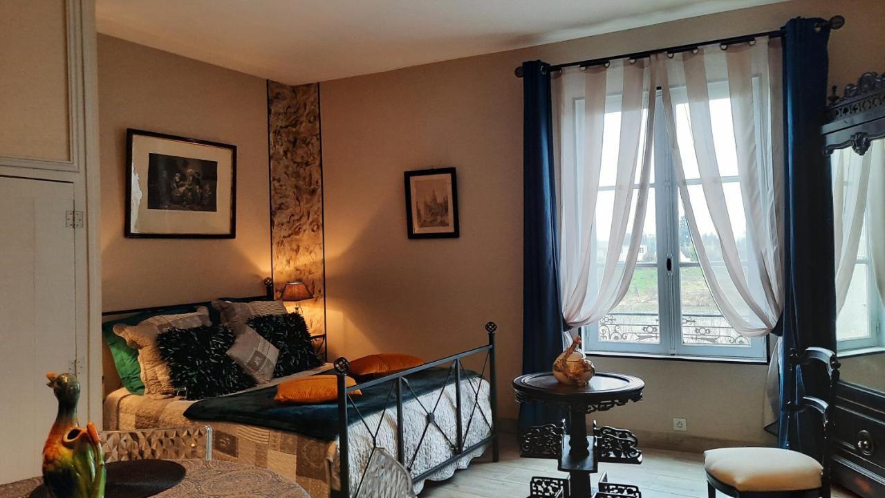 " Le Cher Passant " Savonnières 外观 照片