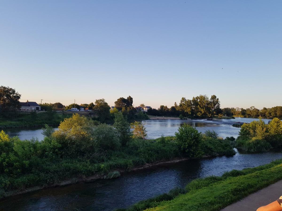 " Le Cher Passant " Savonnières 外观 照片