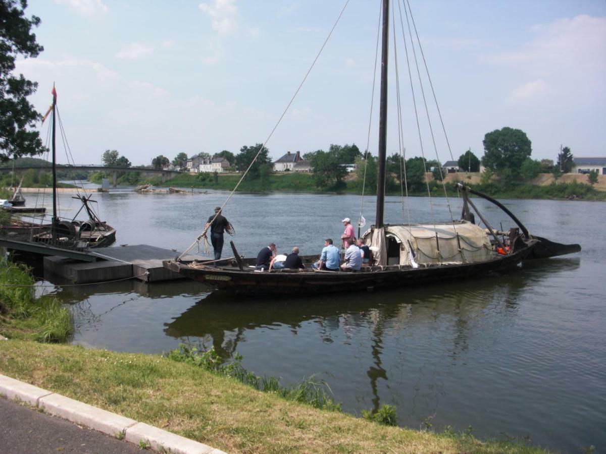 " Le Cher Passant " Savonnières 外观 照片